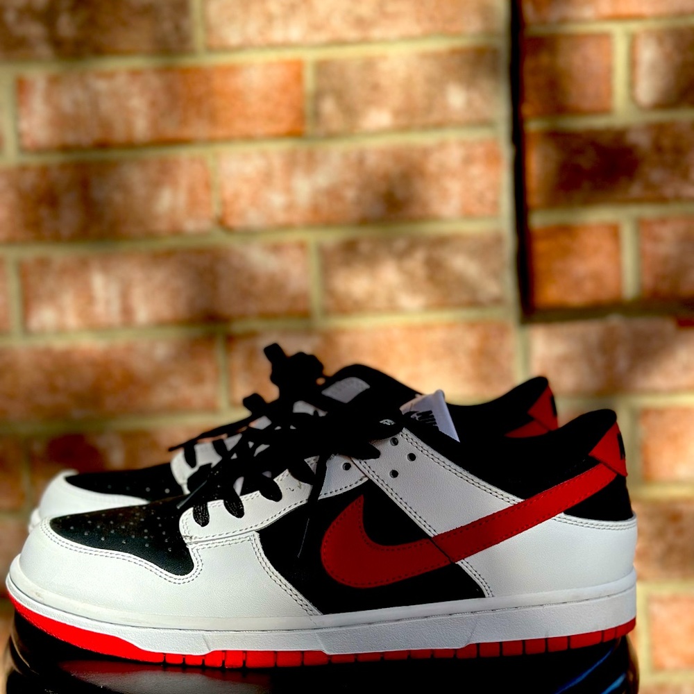 Dunks - Picture 2 of 3